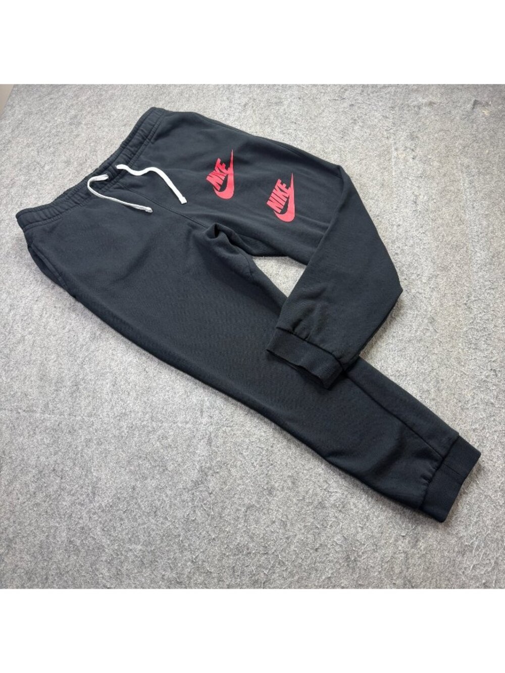 Nike Jogger Men XL Black Fleece 28" Tapered Fitness Relaxed AV3625 Logo Print